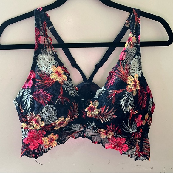 PINK Victoria's Secret Black and Pink Strappy Lace Bra - Picture 2 of 8